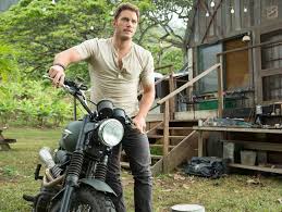 Chris pratt, star of jurassic world: Jurassic Dreams Chris Pratt Haunts Fanboy Wet Dreams In Spielberg S Dino Franchise