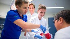 Die Leiden Der Jungen Arzte Medizin Studieren Medizinstudent Gesundheitspolitik