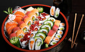 Sebab, cuka beras memiliki rasa manis yang khas, aroma sedap, dan rasa asam yang lembut. 7 Sushi Paling Jempolan Di Jakarta