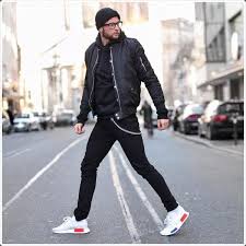 These Super Stylish Black Hoodies Offer A Glam Look In The Presence Of Long Chains And Trendy Straps Hoodie Fashion Mens Fashion Casual Big Men Fashion