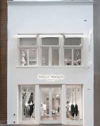 30 5k Likes 107 Comments Maison Margiela Maisonmargiela On Instagram Our 2 Floor San Francisco Bout Storefront Design Luxury Store Shop Interior Design