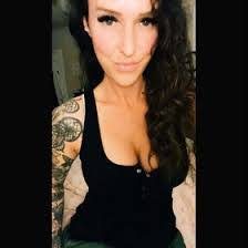 Colleen Hensley's Instagram, Twitter & Facebook