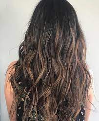 There are 193 caramel streaks for sale on etsy, and they cost 13,30 $ on average. 30 Breathtaking Ideas For Styling Your Caramel Highlights