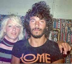 Bruce springsteen — paradise 05:34. A Very Young Bruce Springsteen Maybe About 20 Years Old Bruce Springsteen The Boss The Boss Bruce Bruce Springsteen