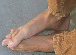 The average length of the fish is about two feet. Fellasfeet Male Feet Long Toes Slender