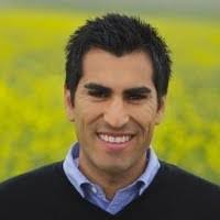 Rob Rivas's Instagram, Twitter & Facebook