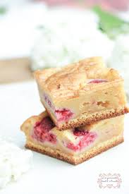 Brownies Chocolat Blanc Et Framboises Sans Beurre Brownies Chocolat Blanc Brownie Chocolat Chocolat Blanc