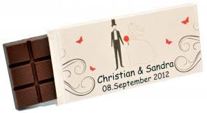 Personalisierte schokolade & schokolade bedrucke, jetzt in ihrem persönlichen schokoladen shop seit 1972. Individuell Bedruckte Schokolade Als Geschenk Fur Die Hochzeit Schokolade Mit Foto Hochzeit Spiele Tafel Schokolade