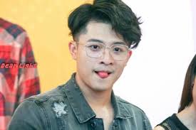 Harry Lu tái xuất cực điển trai, tình tứ bên Midu