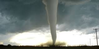 Close to barrie and our phones started beeping and giving tornado warnings. Tornadoes In Ontario Can Get As Bad As In The U S If The Weather S Right Says Expert Narcity