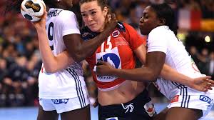 L'équipe de france de handball féminin a remporté la finale des championnat d'europe. Revivez Le Match Du Sacre De L Equipe De France
