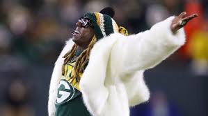San francisco will face the kansas city chiefs in super bowl liv in miami. Lil Wayne Unleashes Green And Yellow Green Bay Packers Theme Song Complex