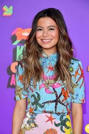 161,226 fans get concert alerts for this artist. Miranda Cosgrove Attends Nickelodeon S Kids Choice Awards 2021 At Barker Hangar In Santa Monica California 130321 7