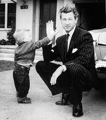 His younger brother is actor jeff bridges, and he has a younger Lloyd Bridges And His Son Jeff 1951 Oldschoolcool