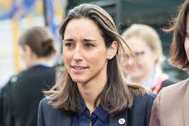 Brune poirson (born 1 september 1982) is a french politician serving as the secretary of state to the minister for the ecological and inclusive transition since 2017. Brune Poirson Une Secretaire D Etat De La Generation Macron