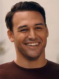 Exploring Gremlins, Boogeyman, and Santa Muerte with Eddie Diaz Smile