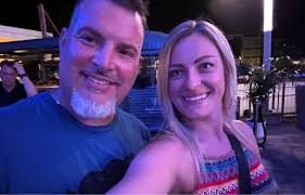 Who can do concrete repairs and apply a colour wash?