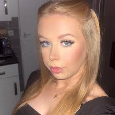 Does any one know where i can get a special 60th birthday cake made within  2 weeks and i can drive it in the car to Sheffield area. Thank you.