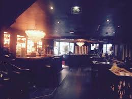 The board was established in 1992 (after the board of barber examiners and board of cosmetology merged) and today licenses over 50,000 establishments and over 560,000 individuals. Au Bureau Salon De Provence Place Des Centuries Menu Prices Restaurant Reviews Tripadvisor