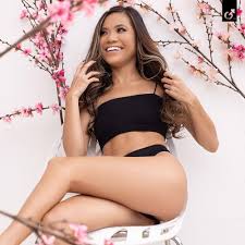 Amazon.com: Fleshlight Girls Vina Sky | Exotica | Realistic Vagina  Masturbator : Health & Household
