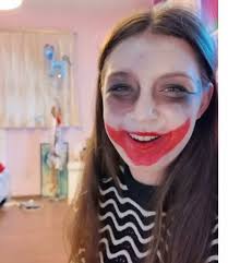 Laura És Norman Cápák Közt