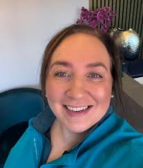 Professionals in Saltney, CHE, Gb