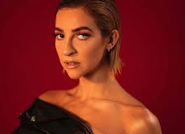 Like many popular youtubers today, gabbie hanna started her online career on vine. Gabbie Hanna Releases New Ep Teneighty Internet Culture In Focus
