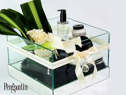 Idea gubahan dulang hantaran simple dan terkini. Idea Gubahan Hantaran Simple Dengan Menggunakan Bunga Segar Pesona Pengantin