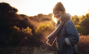 Andere tricks und tipps empfehlen den download einer bestimmten software. 25 Techniken Um Schals Und Tucher Zu Binden Fur Damen Getyourscarf