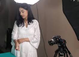 Amrita rao's intelligence will help amrita rao earn accolades from various quarters of life. Amrita Rao Resumes Work Post Pregnancy Shoots For Her First Commercial Bollywood News Newsdons Com