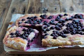 L'uva rappresenta sicuramente uno degli alimenti che nel mese di settembre risulta maggiormente presente sulla tavola degli italiani. Ricetta Schiacciata Con L Uva O Pan Con L Uva Elvira Dolci E Cucina