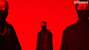 The group officially formed in late 2008. Mm5bejcovgdrnm