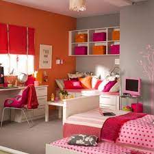 Start with one or two saturated colors like deep magenta and navy blue, then pull it all together with crisp white bordered bedding and accent pieces in a fun chevron print. Interior Girl Bedroom Ideas For 11 Year Olds Ceradubois Unique Bedroom Design Tween Girl Bedroom Bedroom Design