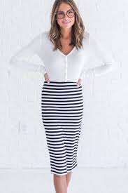 Black And White Striped Pencil Skirt Outfit Reasons To Love You Striped Skirt Pencil Skirt Outfits Striped Skirt Pencil Striped Pencil Skirt Outfit