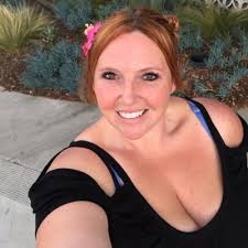 Patty Mo (@pattysplaylist)