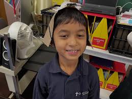 Exploring science through design 🧪 2nd graders explored the properties of  materials used for clothing—like texture, flexibility, and absorbency—then  used that knowledge to design and build hats to protect them from the