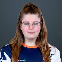 Vicky Vic's Instagram, Twitter & Facebook