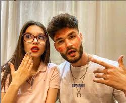 Deși se află la distanță în prezent. Edward Sanda A Ramas Fara Cuvinte Ce Surpriza I A Facut Cleopatra Stratan De Ziua Lui Mi Au Dat Lacrimile