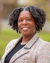 Shannon Bradley's Instagram, Twitter & Facebook