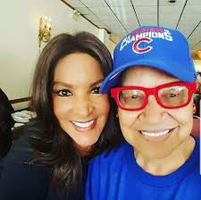 FlashBackFriday OpeningDay2025 @Cubs #ChicagoCubs #CubsHomeOpener  @OfficialWrigleyField⚾️⚾️🐻🐻 Thinking about my #Mommie who is cheering