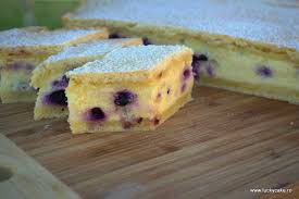 Se adauga smantana si se mai bate pana se incorporeaza. Prajitura Cu Branza Si Afine Lucky Cake