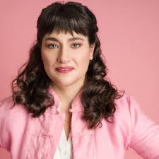 Jodi Swenson's Instagram, Twitter & Facebook