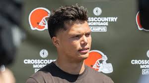Dillon Gabriel, Shedeur Sanders Update in Cleveland Browns Quarterback  Competition