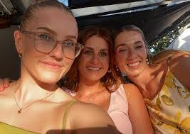 Georgia Craig's Instagram, Twitter & Facebook