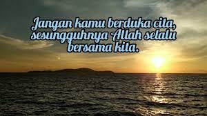 Koleksi kata indah romantis islami tentang cinta merupakan bagian dari katmut islami yang menyejukkan hati. Kumpulan Kata Kata Bijak Islami Sebagai Motivasi Hidup Youtube