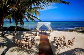 I would like to bring my family group to see akumal, the village as well as the beach, after lunching elsewhere. Akumal Bay Beach And Wellness Resort Weddings Bay Wedding Akumal Bay Fun Wedding Invitations