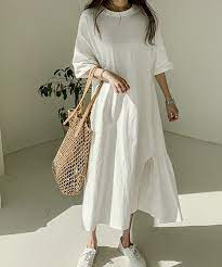 シンプルだから使い勝手バツグン この夏は万能 白ワンピース を着こなそう folk 白 ワンピース ファッションアイデア ワンピース シンプル