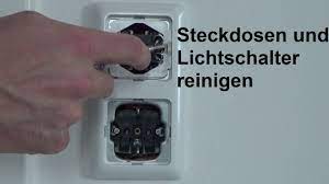Der makler öffnet die tür und ein lichtdurchfluteter flur mit schickem holzboden empfängt sie. Steckdosen Und Lichtschalter Reinigen Abmontieren Und Sauber Machen Youtube