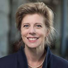 Deb Orr's Instagram, Twitter & Facebook