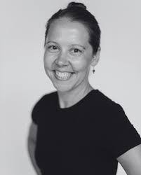 Dawn Hillen's Instagram, Twitter & Facebook